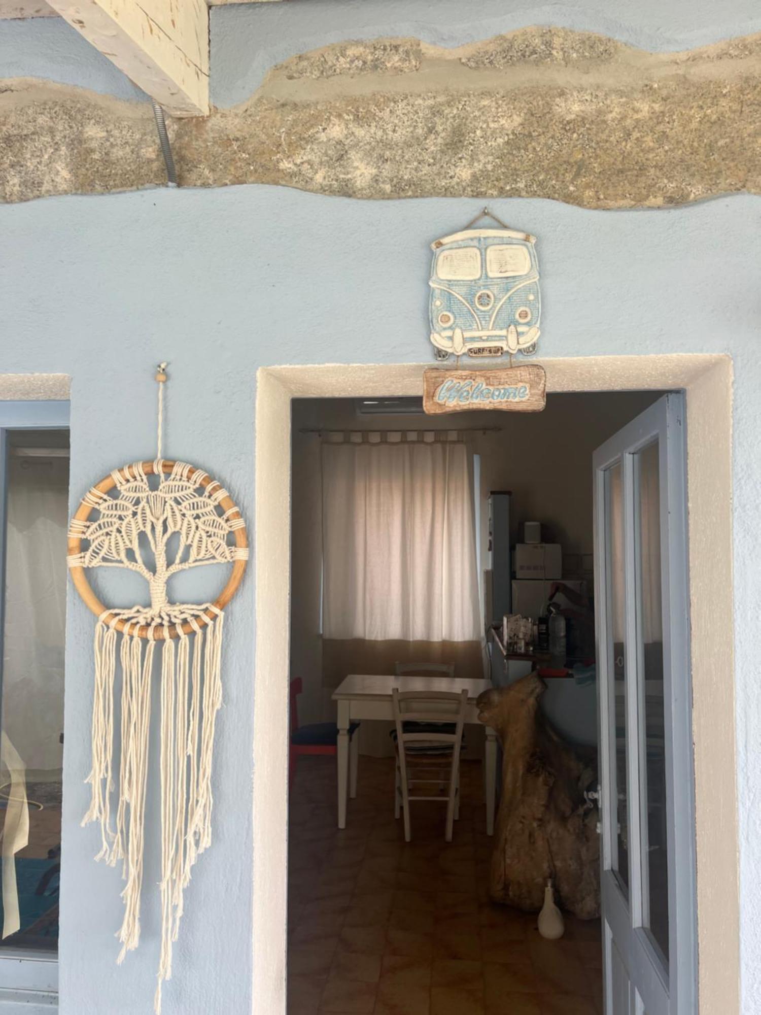 Lo Stazzo Di Wally Affittacamere Porto Pollo Esterno foto